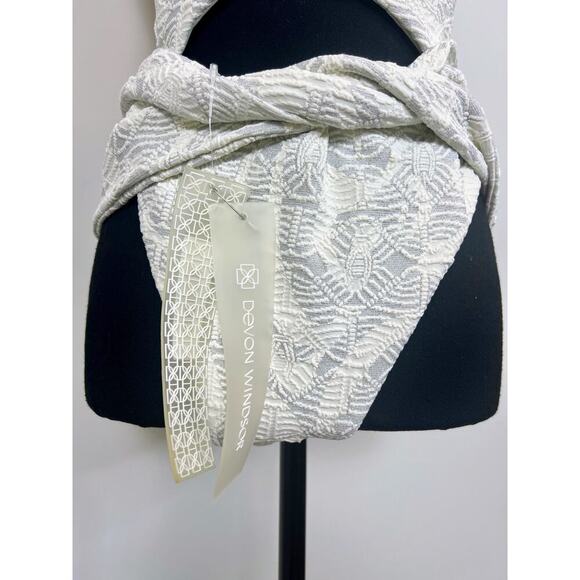 Devon Windsor Haven Full Piece in Frost White Large Cutout Twist Front Textured - Picture 5 of 6